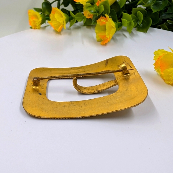 Oversized Belt Buckle Design Matte Gold Vintage Brooch - Picture 3 of 4
